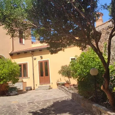 Benedetto Villa *